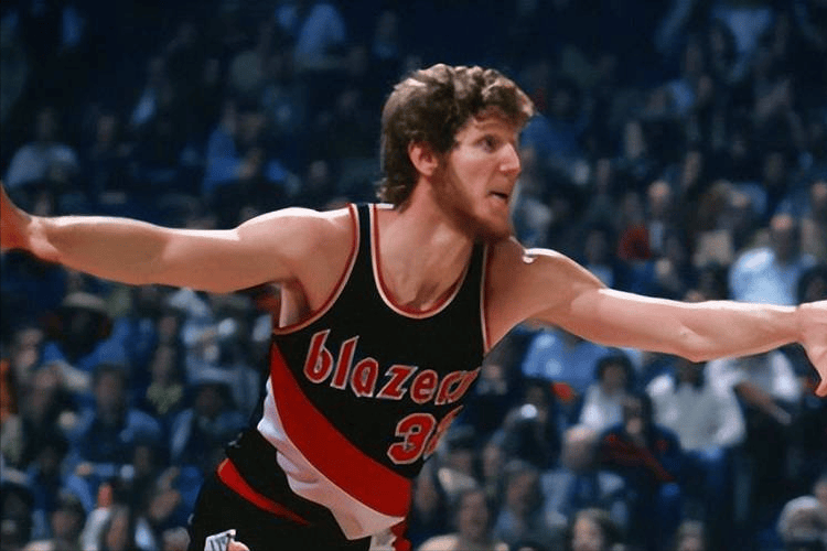 雷竞技官网首页-Karsa新星逆转表现惊艳萨克拉门托国王赛前战术微调，这操作让人直呼：波特兰开拓者围绕CBA常规赛主帅复盘的简单介绍