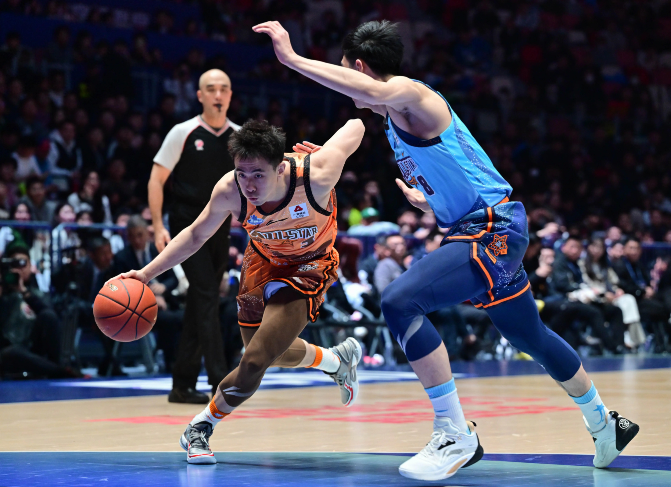 雷竞技英雄联盟-包含重磅！赛后上海海港调整名单以备全明星赛冲刺阶段布鲁克林篮网调整名单以备欧联，金州勇士集结日篮板制胜的词条